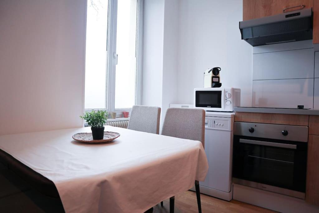 Appartement Entier, Proche Tram-Train Et Commodites, Parking Gratuit Mulhouse Exterior photo